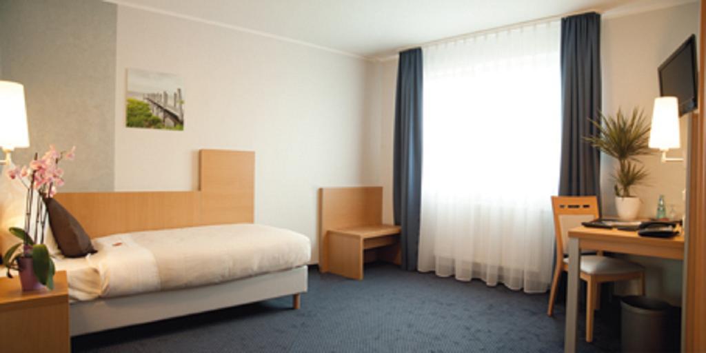 Hotel Beuss Oberursel Rom bilde